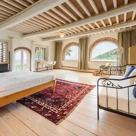 Вилла Podere Croci, 400yr Monastery Villa, Pool, 16 Guests Rivalto