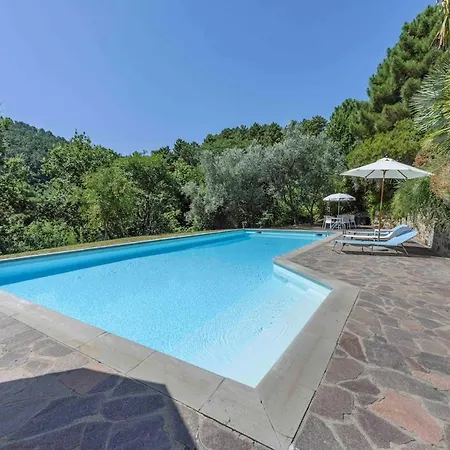 Вилла Podere Croci, 400yr Monastery Villa, Pool, 16 Guests Rivalto