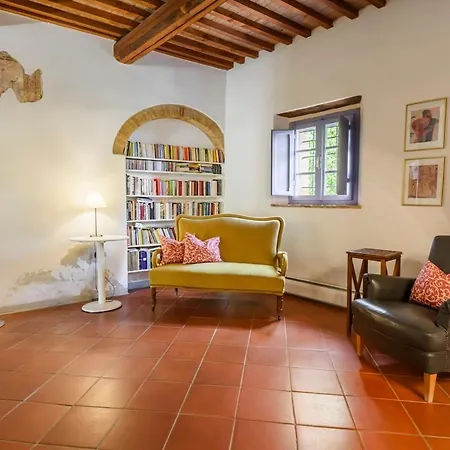 Podere Croci, 400yr Monastery Villa, Pool, 16 Guests * Rivalto