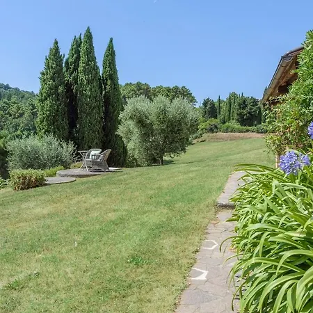 Podere Croci, 400yr Monastery Villa, Pool, 16 Guests Rivalto