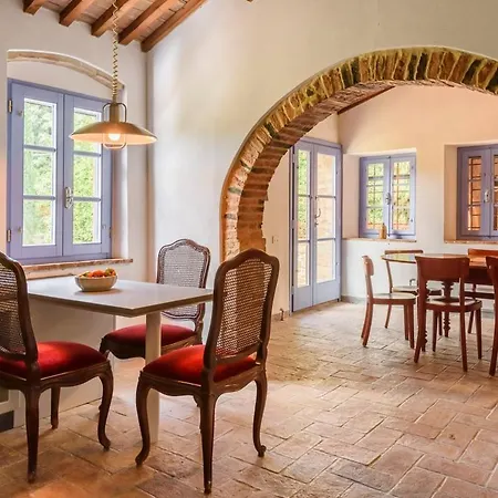 Вилла Podere Croci, 400yr Monastery Villa, Pool, 16 Guests Rivalto