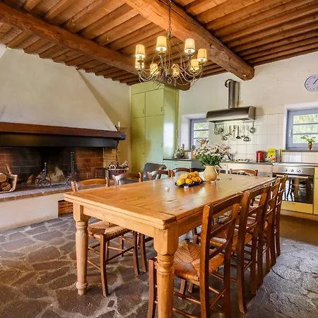 Вилла Podere Croci, 400yr Monastery Villa, Pool, 16 Guests *