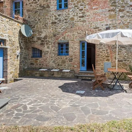 Podere Croci, 400yr Monastery Villa, Pool, 16 Guests